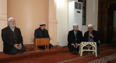 MİRAÇ KANDİLİNDE DEPREMZEDELERE DUALAR EDİLDİ