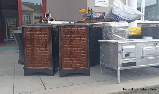 Öğretmen Ve Velilerden  Deprem Bölgesine Soba Seferberliği