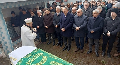 Aziz Çakır Dualarla Defnedildi.