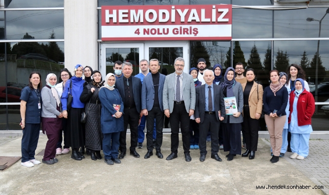 Dünya Böbrek Gününde diyaliz hastalarına ziyaret