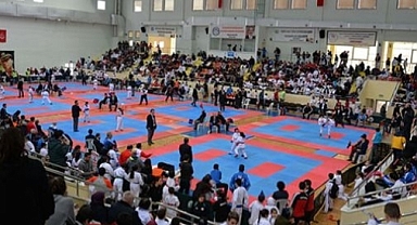GAFFAR OKKAN'I ANMA ETKİNLİKLERİ KARATE TURNUVASIYLA SON BULDU