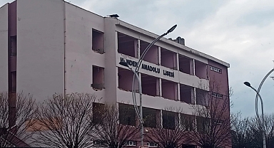 Hendek Anadolu Lisesi yıkım İşlemi sürüyor sırada hangi bina var!!!