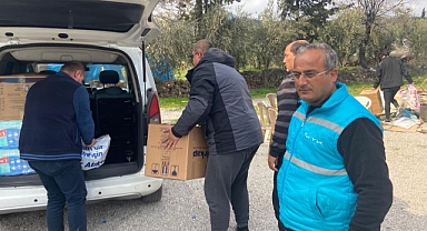 Hendek Deva Partisi İlçe Başkanı Emre Taşkın Deprem Bölgesinde