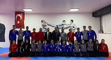 Hendek Karate Takımından 26 madalya