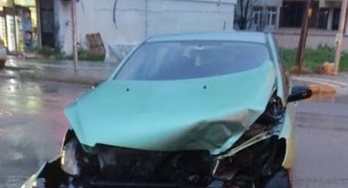 Hendek Orhangazi Caddesinde kaza!