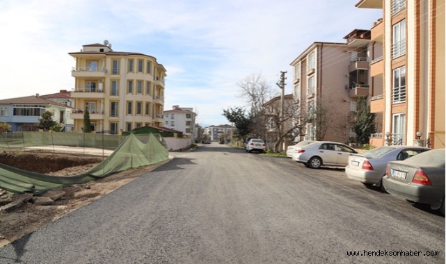 HENDEK YENİMAHALLE'DE 4 AYRI SOKAKTA ASFALT ÇALIŞMALARI TAMAMLANDI