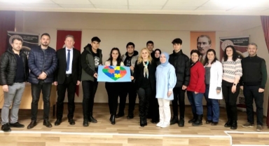 MAVİ IŞIKTAN YAYILAN HUZUR OTİZM FARKINDALIĞINDA KAPSAYICI EĞİTİM