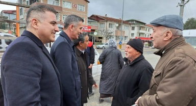 Milletvekili Dikbayır, Karasu ve Geyve’de esnafla bir araya geldi
