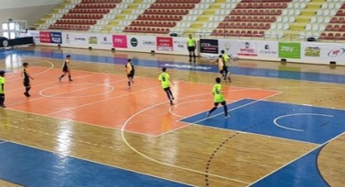 Okul Sporları Yıldız ve Genç Erkekler Futsal Müsabakaları Başladı