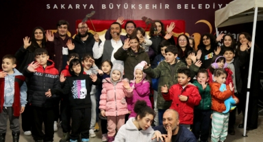 Ramazan akşamları Büyükşehir’le çok keyifli: Hacivat Karagöz sahnedeydi