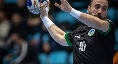 Sakarya Büyükşehir hentbol İzmir’de galibiyet için sahaya çıkacak