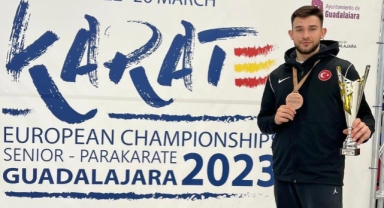 Sakarya Büyükşehir sporcusundan derece geldi  