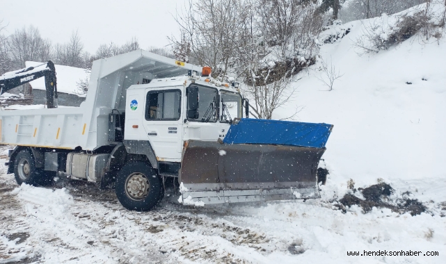 Sakarya Büyükşehir zirvelerde karla mücadele mesaisinde