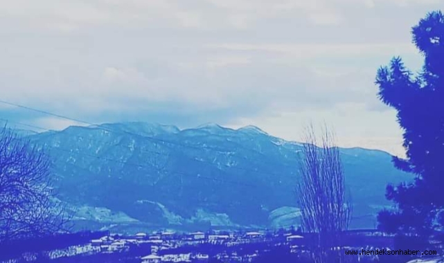 Şemsiyeleri Hazırlayın Güneşli Günlere Mola