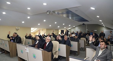 17 GÜNDEMLE TOPLANAN HENDEK MECLİSİ 20 MADDEYİ GÖRÜŞTÜ