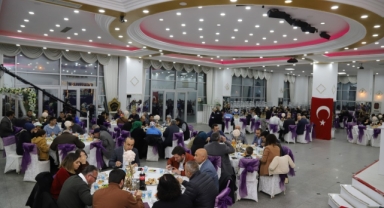 BAŞKAN TURGUT BABAOĞLU EMEKLİ PERSONELLE İFTARDA BİR ARAYA GELDİ