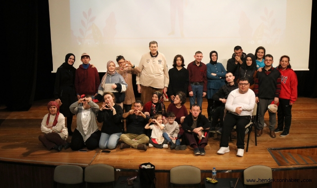 Engelsiz yürekler özel gün ve haftalarda farkındalık oluşturuyor