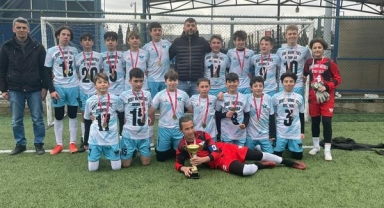 FUTBOLUN ŞAMPİYONU ŞEHİT MAHMUTBEY ORTAOKULU