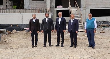 Hendek Devlet Bahçeli Fen Lisesi Okul İnşaat Alanında İncelemelerde Bulundu