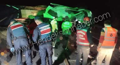 Hendek Tem İkbaliye Mevkiinde Kaza 2 Ölü 4 Yaralı