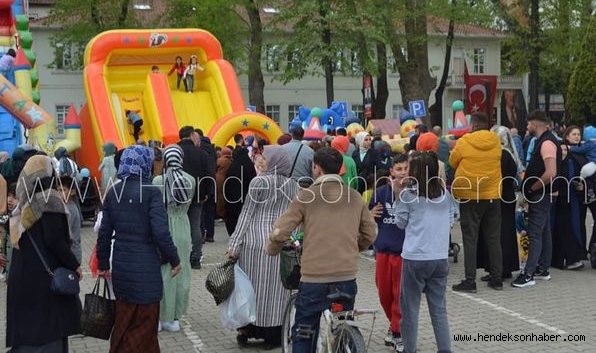 Hendekli Çocuklar Şenlik Alanında  Gönüllerince Eğlendi