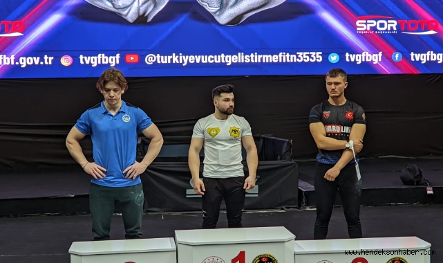 Sakarya Büyükşehir bilek güreşçisi Avrupa yolunda