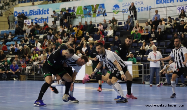 Sakarya Büyükşehir hentbol Beşiktaş’a mağlup oldu