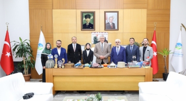 Sakarya Büyükşehir koltuğunu devralan Başkan Erva’dan dikkat çeken deprem vurgusu