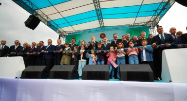 Sakarya Ziyaretinde Cumhurbaşkanı Erdoğan'a şifa sandığı hediyesi: