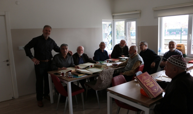 Yaşlılar Kur’an-ı Kerim kursuna yoğun ilgi gösterdi