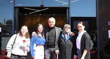 BAŞKAN BABAOĞLU AİLESİYLE OYUNU KULLANDI