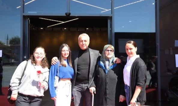 BAŞKAN BABAOĞLU AİLESİYLE OYUNU KULLANDI