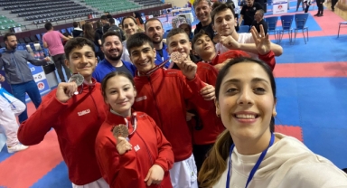 HENDEK BELEDİYESİ KARATE TAKIMI MADALYALARA AMBARGO KOYDU