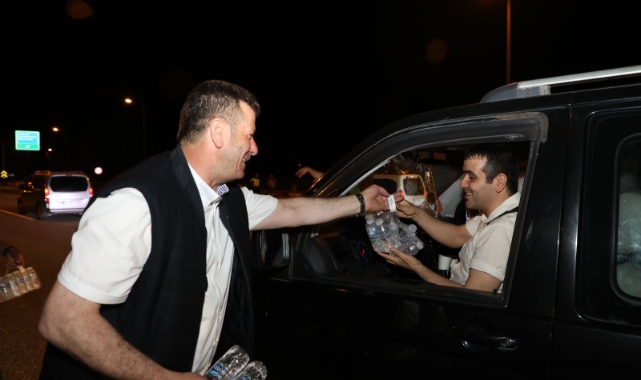 Bayram trafiğinde kalanların yardımına Başkan Soykan koştu 