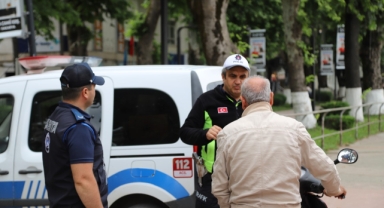 HENDEK BELEDİYESİ'NDEN MUAMMER SENCER CADDESİ UYARISI