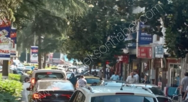 Hendek'te Kurban Bayram Arefesinde Trafik Yoğunluğu