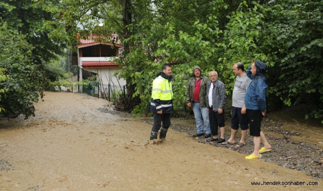 Akyazı'da ekipler gece gündüz sahadaydı