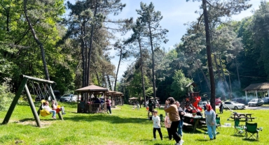 Bayramda turistik noktalar ziyaretçi akınına uğradı