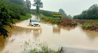 Göle Dönen Grup Yolu Kesin Çözüm Bekliyor 