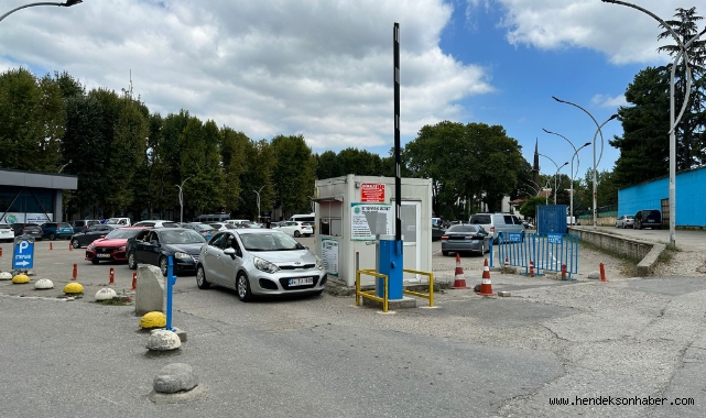 HENDEK BELEDİYESİ GÜNCEL OTOPARK FİYAT LİSTESİNİ PAYLAŞTI