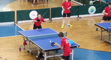 Masa Tenisi Milli Takım Kampı Hendek Yeni Spor Salonunda başladı. 