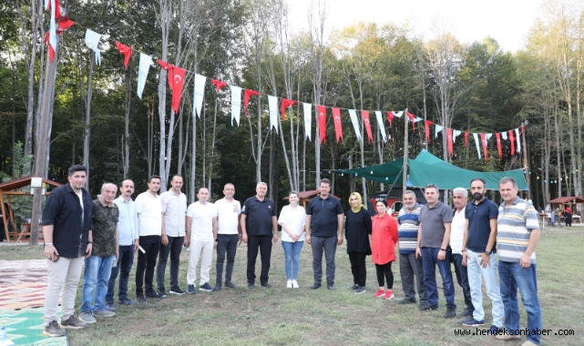 Akyazı Belediyesi çalışanları piknik etkinliğinde bir araya geldi