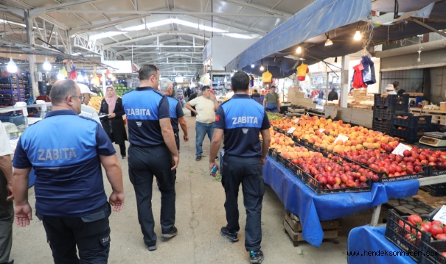Akyazı’da pazaryeri denetimleri devam ediyor