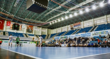 Hentbolun devleri Sakarya’da parkeye çıkacak