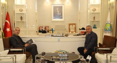 HENDEKLİ YAZAR GÜVENÇ CENGİZ BAŞKAN BABAOĞLU’NU MAKANINDA ZİYARET ETTİ 