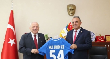 Hendekspor Kulüp Başkanı Bahadır'dan Kaymakam Acır'a ziyaret