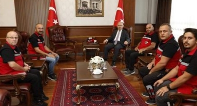 Sakarya Arama Kurtarma Ekibi'nden Vali Karadeniz'e ziyaret