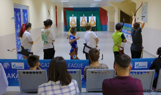 Sakarya Büyükşehir’in minik okçuları nefes kesti