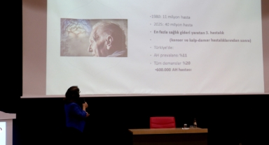Sakarya Büyükşehir YADEM konferansları ‘Alzheimer’ konusuyla başladı