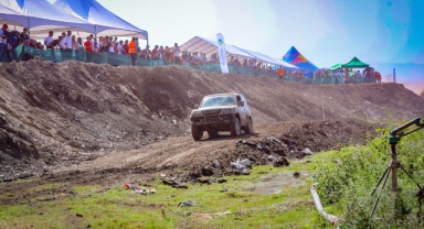 Türkiye'nin en iyi off-road pilotları Sakarya’da tozu dumana katıyor